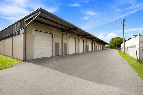 Lakeland Small Bay Industrial | For Lease