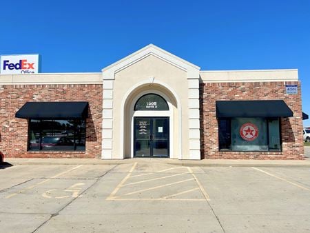 Retail space for Rent at 1505 Veterans Parkway - Suite 2 in Bloomington