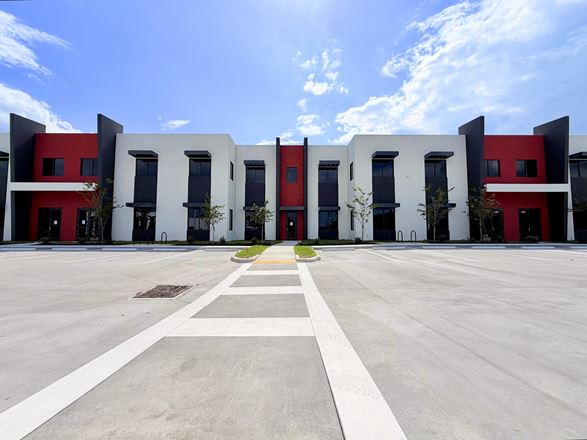 S Pipkin Multi-Tenant Flex Building
