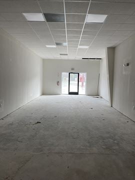 Renovated Retail Strip For Lease on Florida Blvd.
