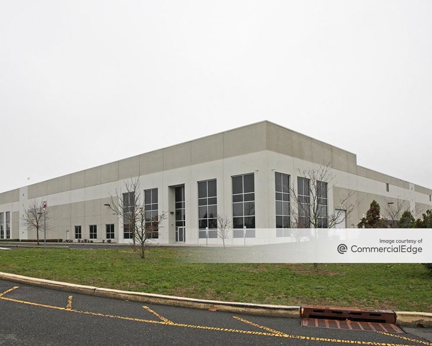 201 Middlesex Center Blvd
