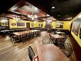 Harold Seltzer's Steakhouse Restaurant