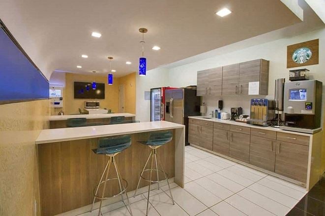 Jay Suites - 34th Street