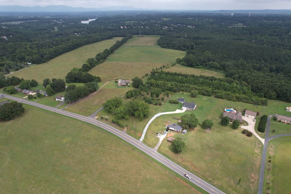 1390 Gap Creek Rd