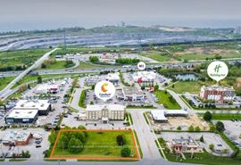 1 Spicer Square, Bowmanville, ON