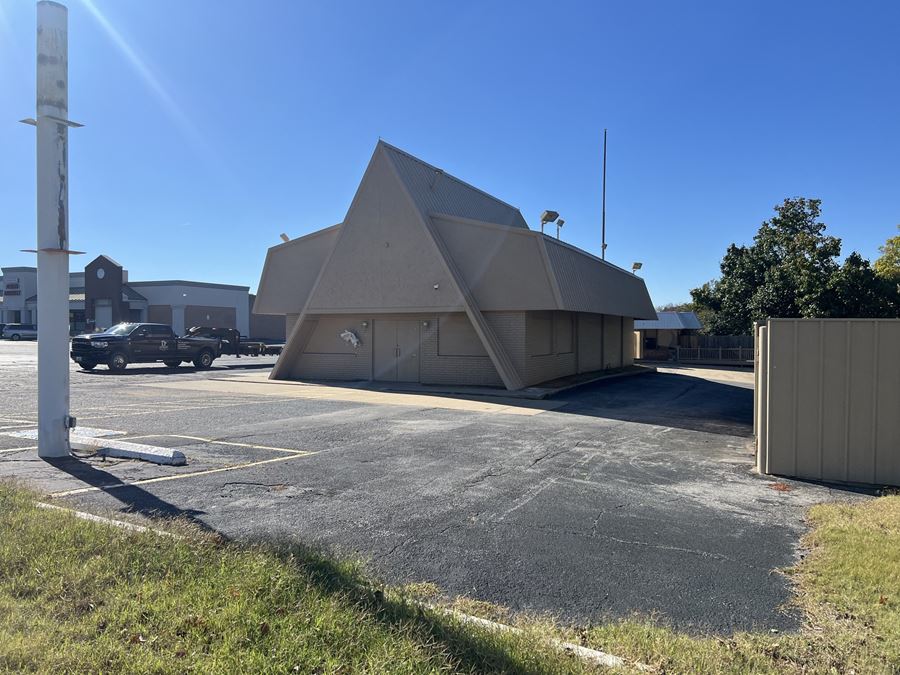 Former Whataburger - Sheridan