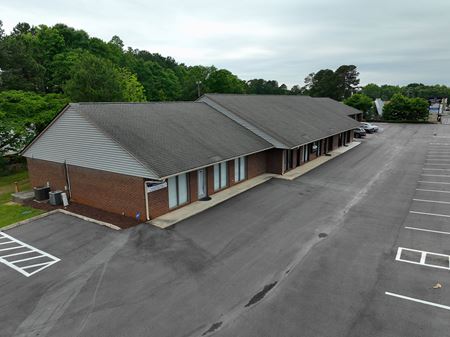 Photo of commercial space at 1107 Northeast Main Street in Simpsonville