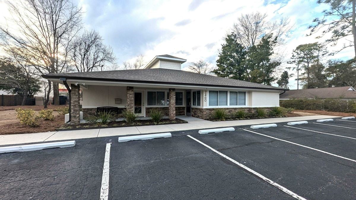 2,750+/- SF Stand Alone Office Building For Lease Near Novant