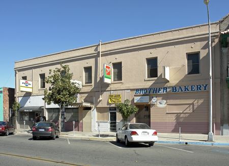 Value Add Investment: ±29,654 SF Mixed Use Buildings - Fresno