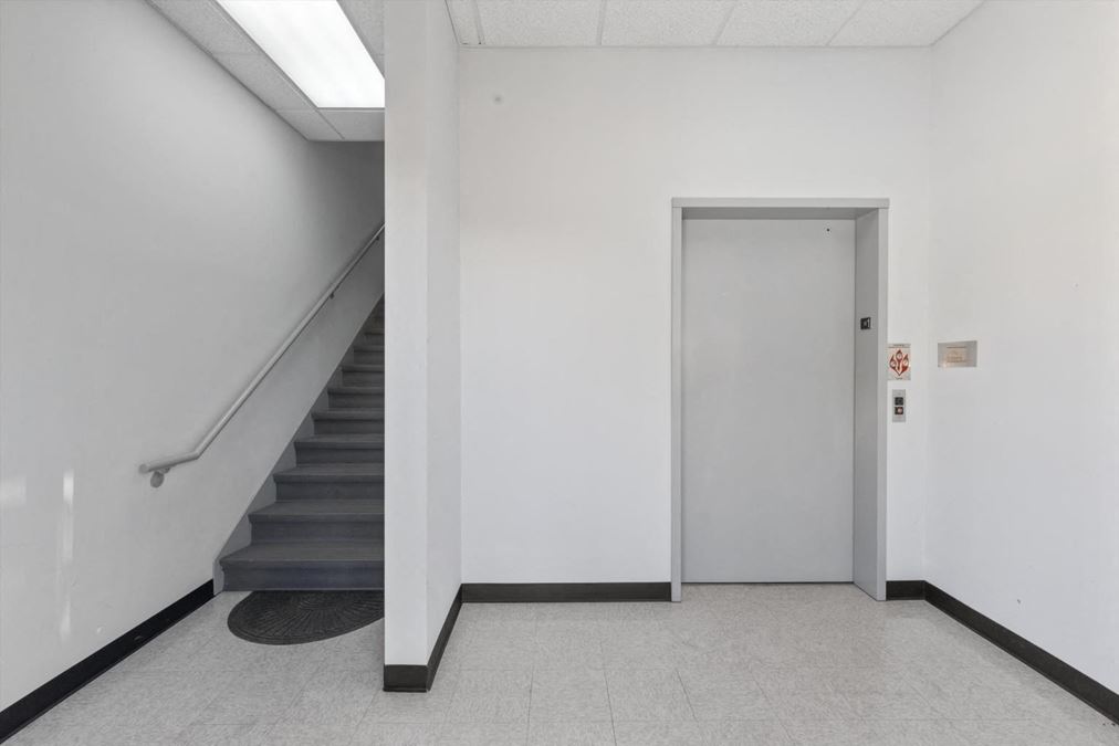 Midpark Road 2,600-22,000 SF Avail. Bus/Ind Park
