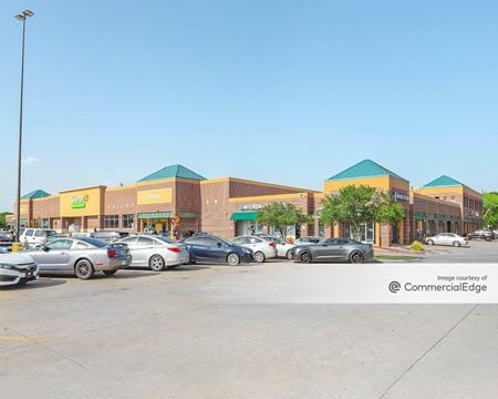 Photo of commercial space at 2101 North Collins Street in Arlington