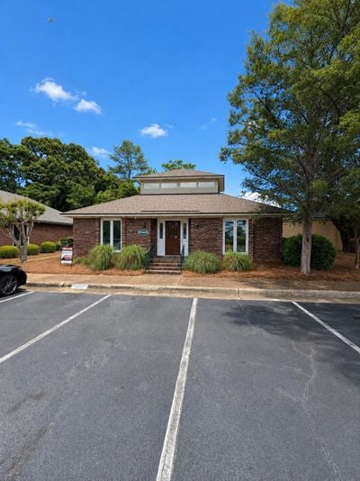 5734 Windsor Drive, Unit 6
