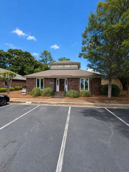 Office space for Rent at 5734 Windsor Drive in Columbus