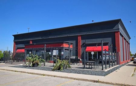 Photo of commercial space at 2005 Pembina Highway in Winnipeg