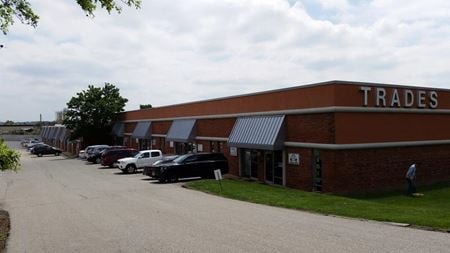 Industrial space for Rent at 11832 Dorsett Road in Maryland Heights