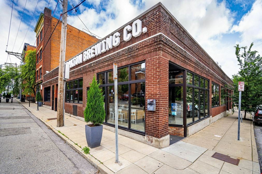 Fully Built-out Bar/Retail Space