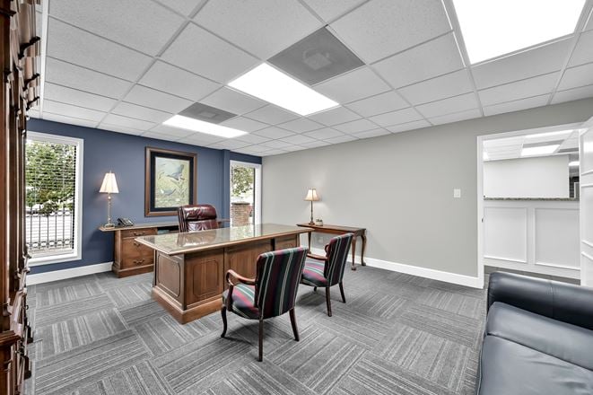 307 N. San Jacinto St. | Downtown Conroe Executive Office