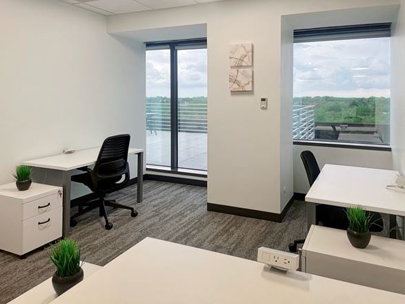 Regus - Westmont - Oakmont Plaza Drive