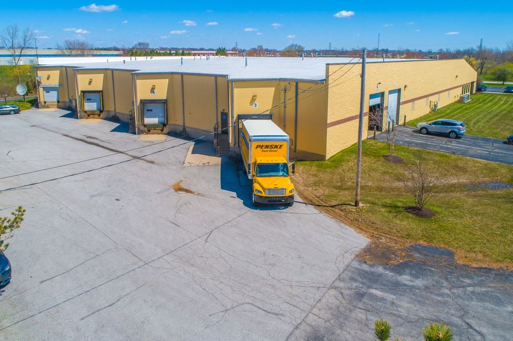 10,094 SF Flex Space Available in Summit Industrial Park