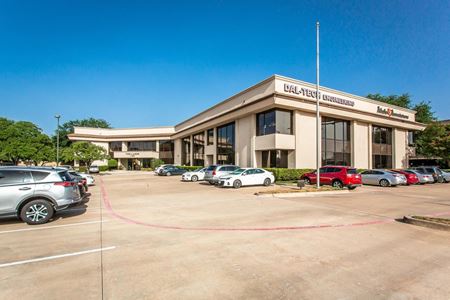 Photo of commercial space at 17400 North Dallas Parkway in Dallas