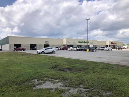 Photo of commercial space at 1555 West Highway 54 in Vandalia