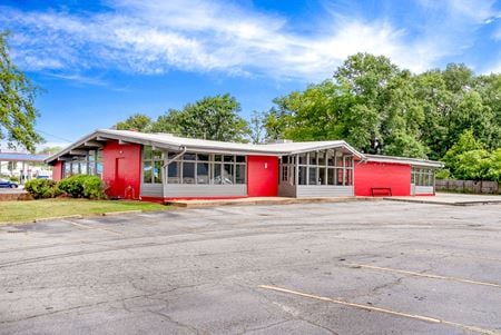 Photo of commercial space at 1813 Laurens Rd in Greenville
