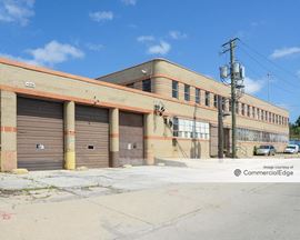 4700-4720 West Montrose Avenue