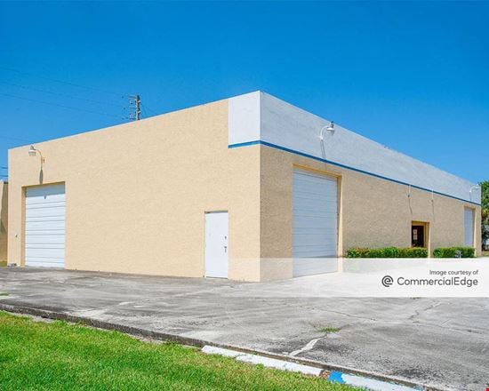 Mangonia Commerce Center