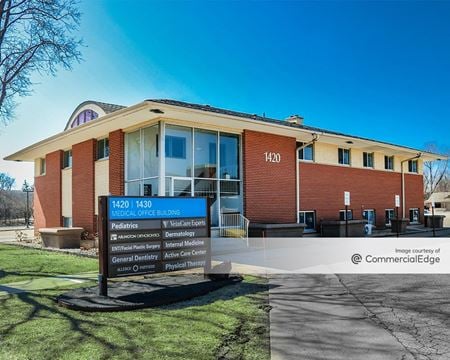 Commercial space for Rent at 1410 North Arlington Heights Road in Arlington Heights