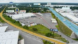 Warehouse & Outdoor Storage on US-92