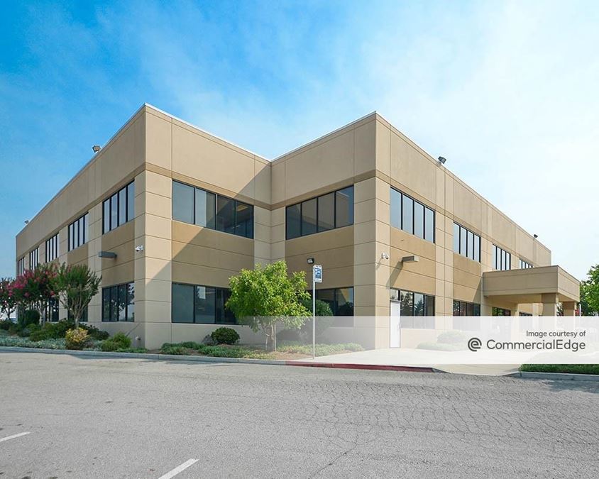 379 Tomkins Court 379 Tomkins Court Office Building