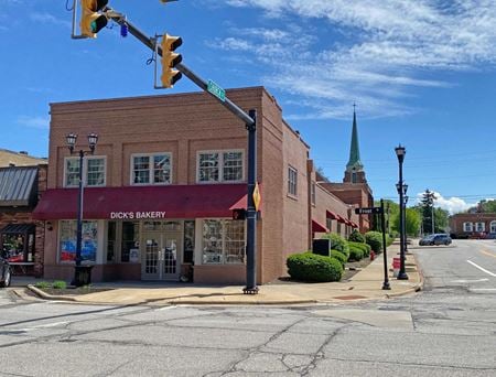 Retail space for Sale at 70 Front St in Berea
