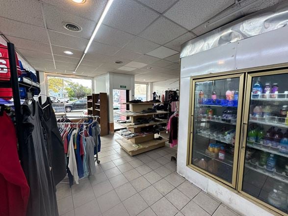 2036 S Park Ave - New Price! 8,534+/- SF RETAIL SPACE