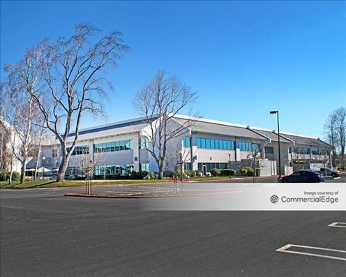 Middlefield Crossing