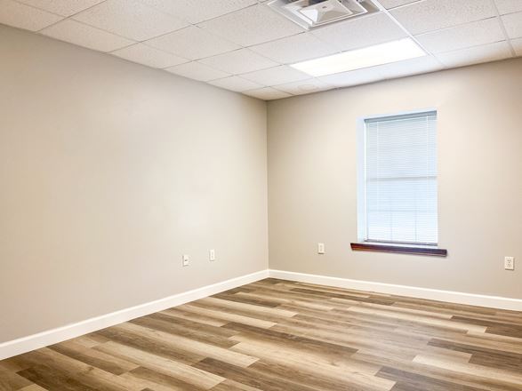 Office/Warehouse with Cranes & Hwy 74 Visibility