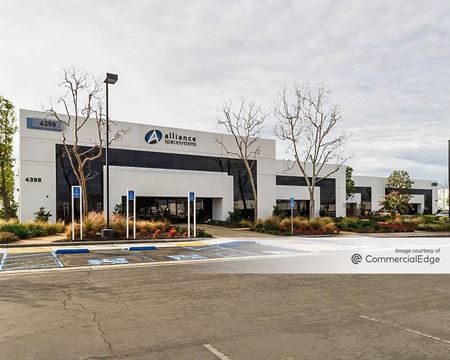 Los Alamitos Corporate Center - 4398 Corporate Center Drive - Los Alamitos