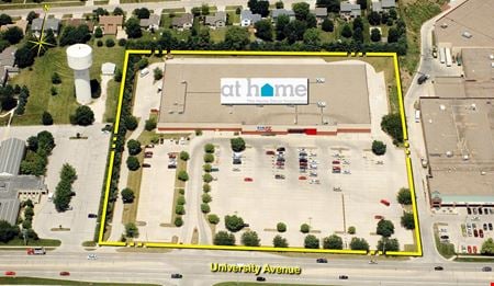Retail space for Rent at University Ave. & 42nd St in Des Moines