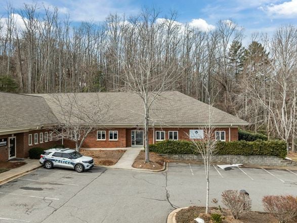 9 Walden Ridge Dr, Suite 30 - Lab Space