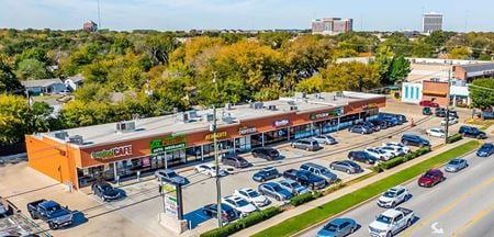 Retail space for Rent at 1110 N Collins St in Arlington
