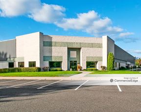 Moorestown West Corporate Center - 30 & 31 Twosome Drive