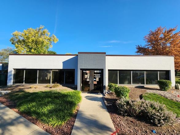 Office space for Rent at 1801 North Mill Street in Naperville