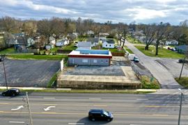 3,167 SF Retail / Warehouse Free Standing Building For Lease