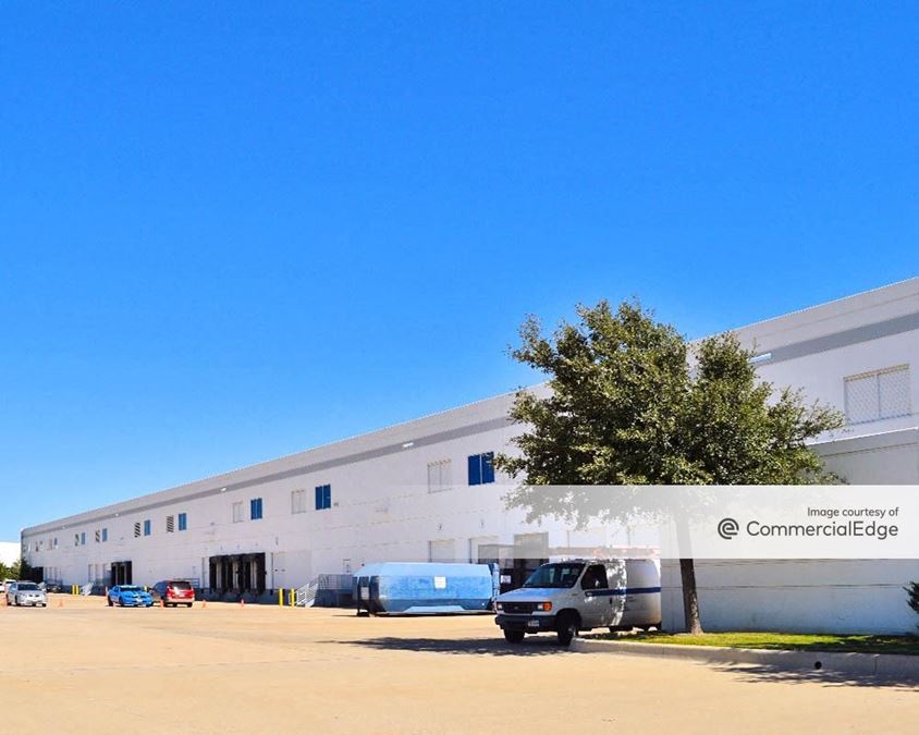 Alliance Gateway 23 13301 Park Vista Blvd Industrial Building