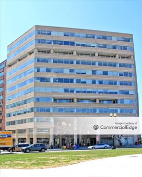 One Thomas Circle NW