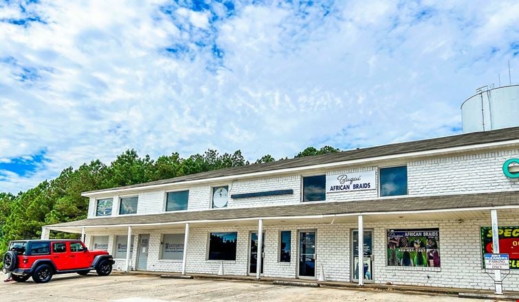 Retail/Office Investment Opportunity 8.8% Cap Rate | Now Accepting Backup Offers