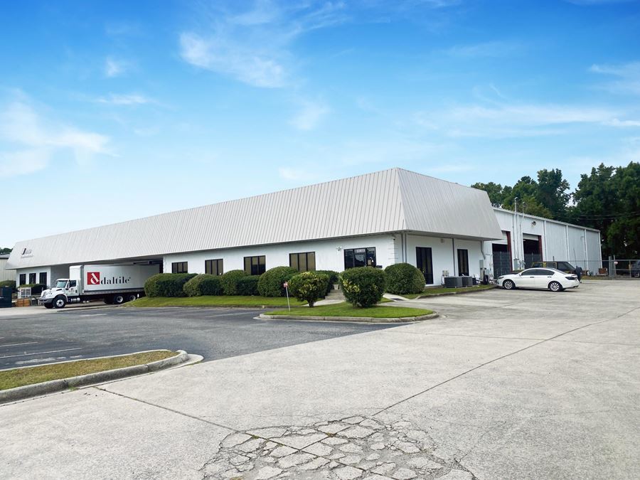 33,700 SF Industrial Facility For Sale | 100% Occupied | 6.03% Cap