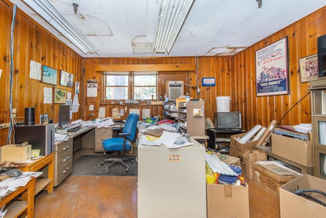 Dixo Industrial Warehouse