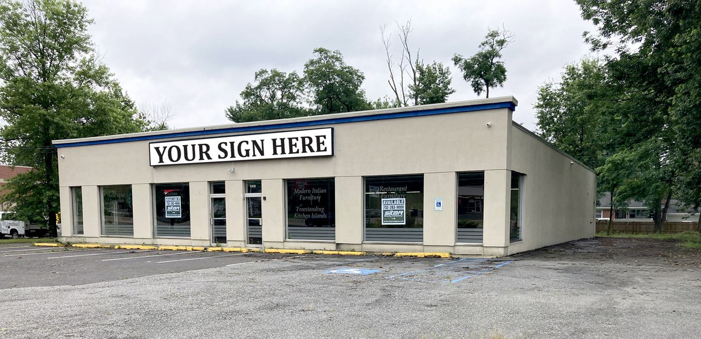 Single-Story Retail Building For Lease