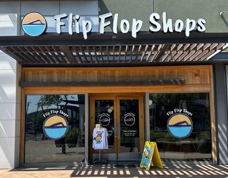 732      Space Photo Gallery 1