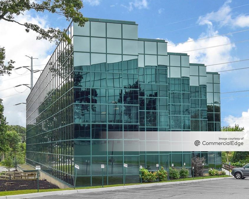 1300 Veterans Memorial Hwy, Hauppauge, NY Office Space